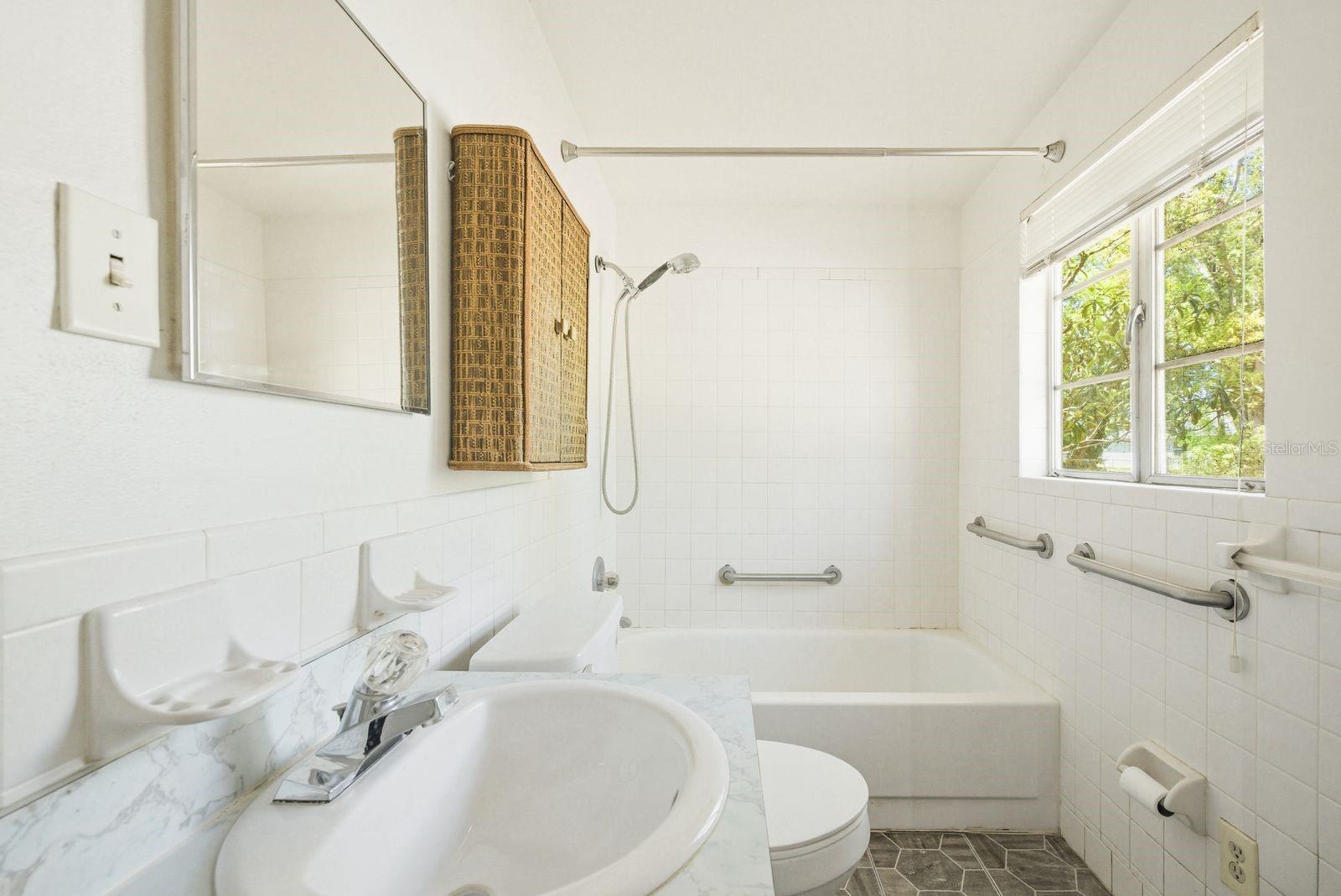 11405 OAK LN, LARGO, FL, 33778