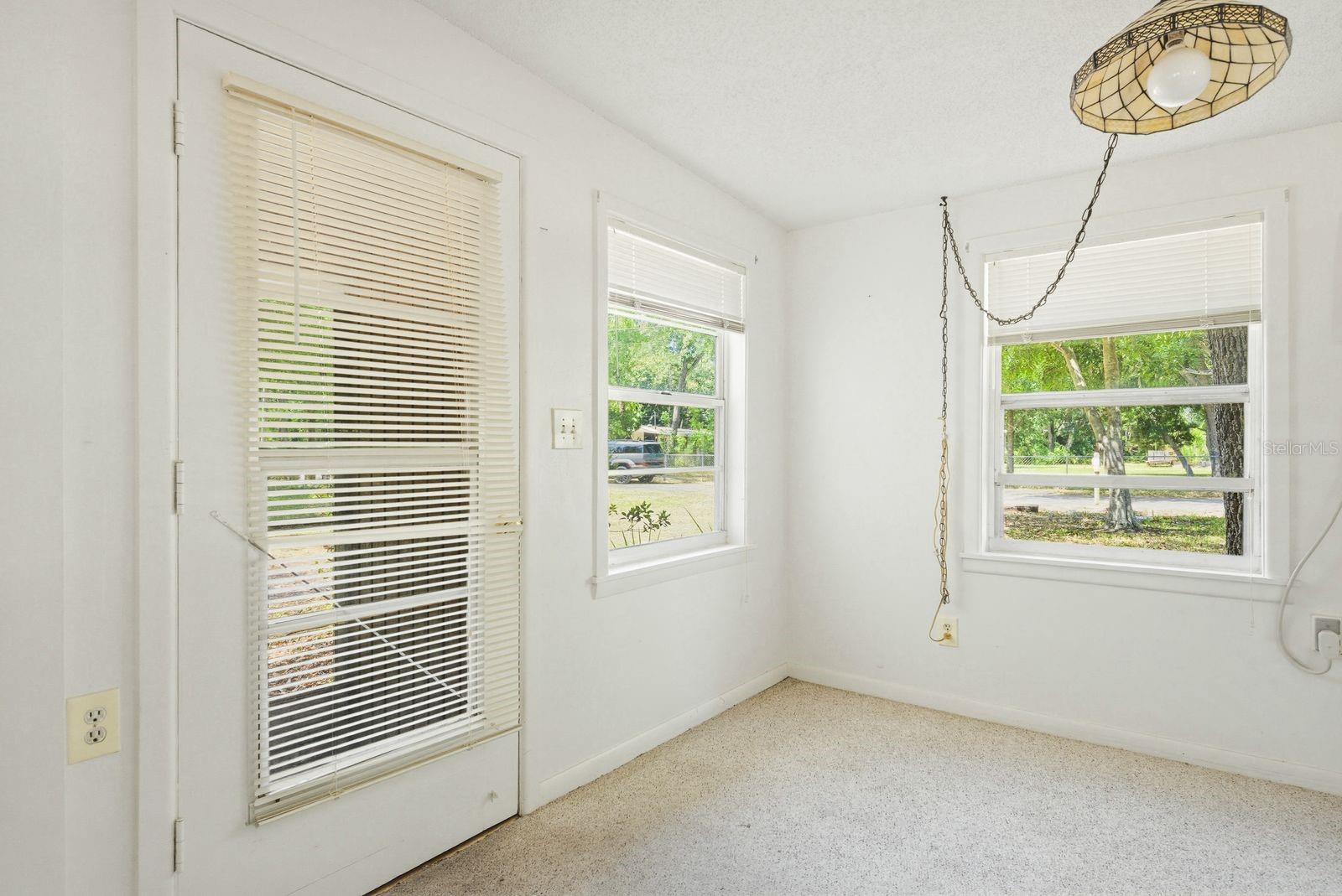 11405 OAK LN, LARGO, FL, 33778