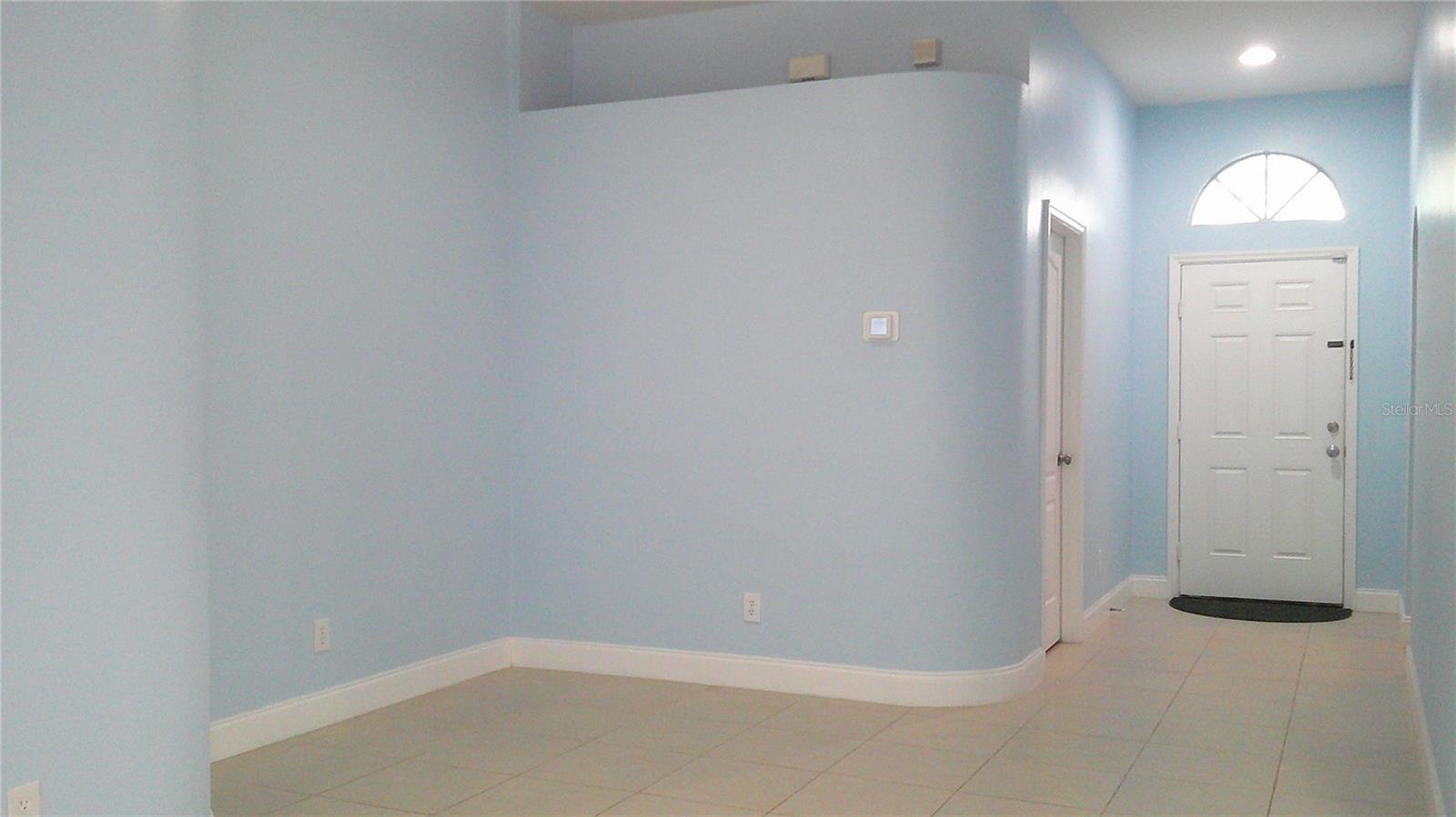 8512 CANTERBURY LAKE BLVD, TAMPA, FL, 33619