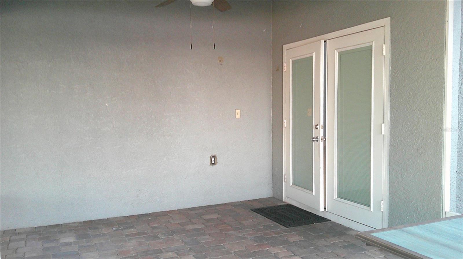 8512 CANTERBURY LAKE BLVD, TAMPA, FL, 33619