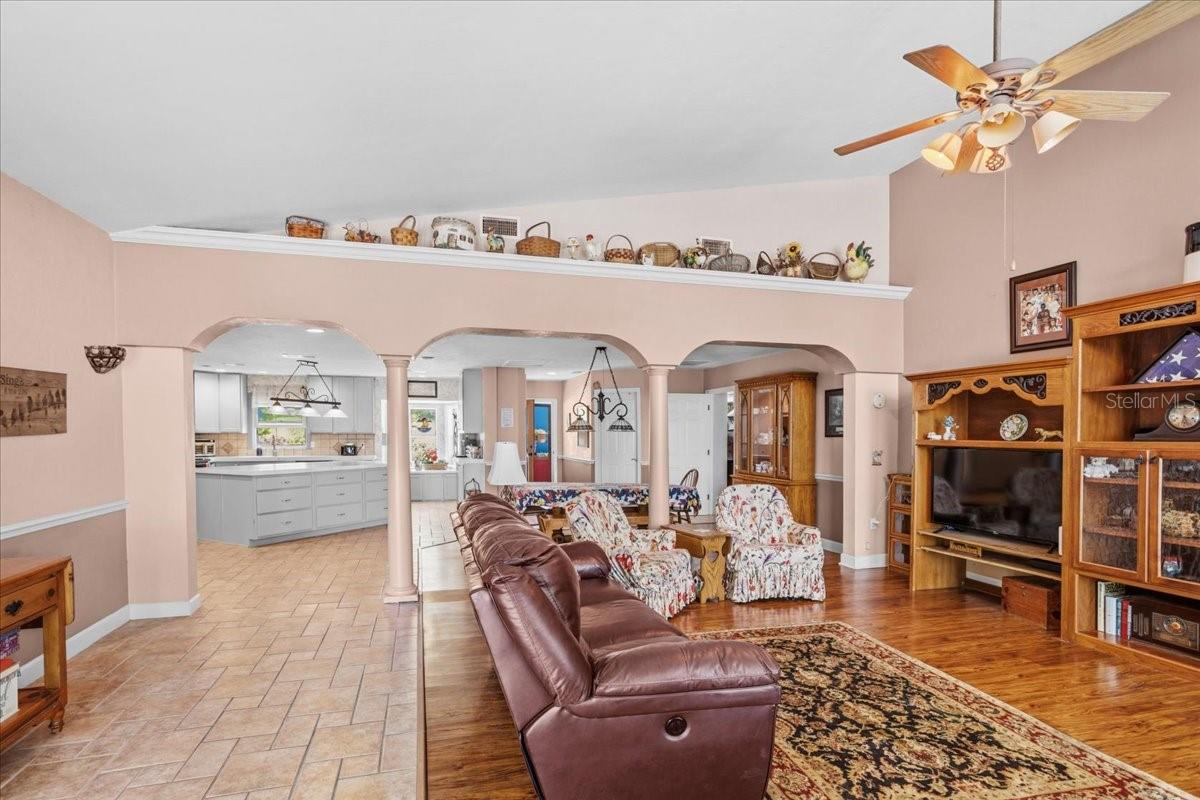 8386 AUSTIN RD, MELROSE, FL, 32666