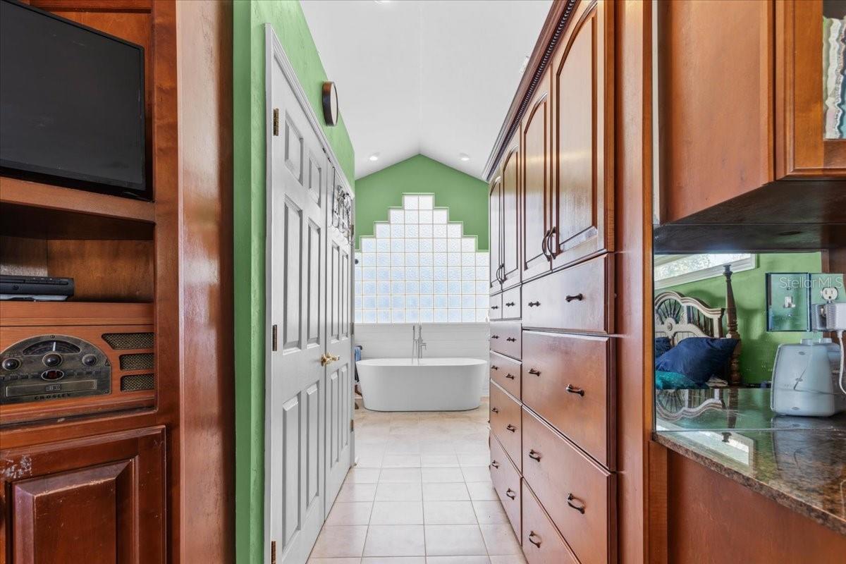 8386 AUSTIN RD, MELROSE, FL, 32666