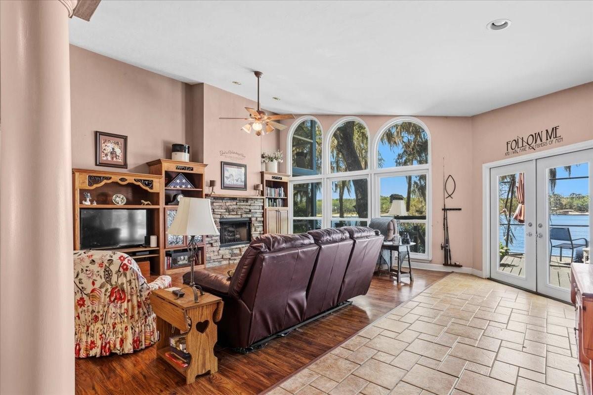 8386 AUSTIN RD, MELROSE, FL, 32666