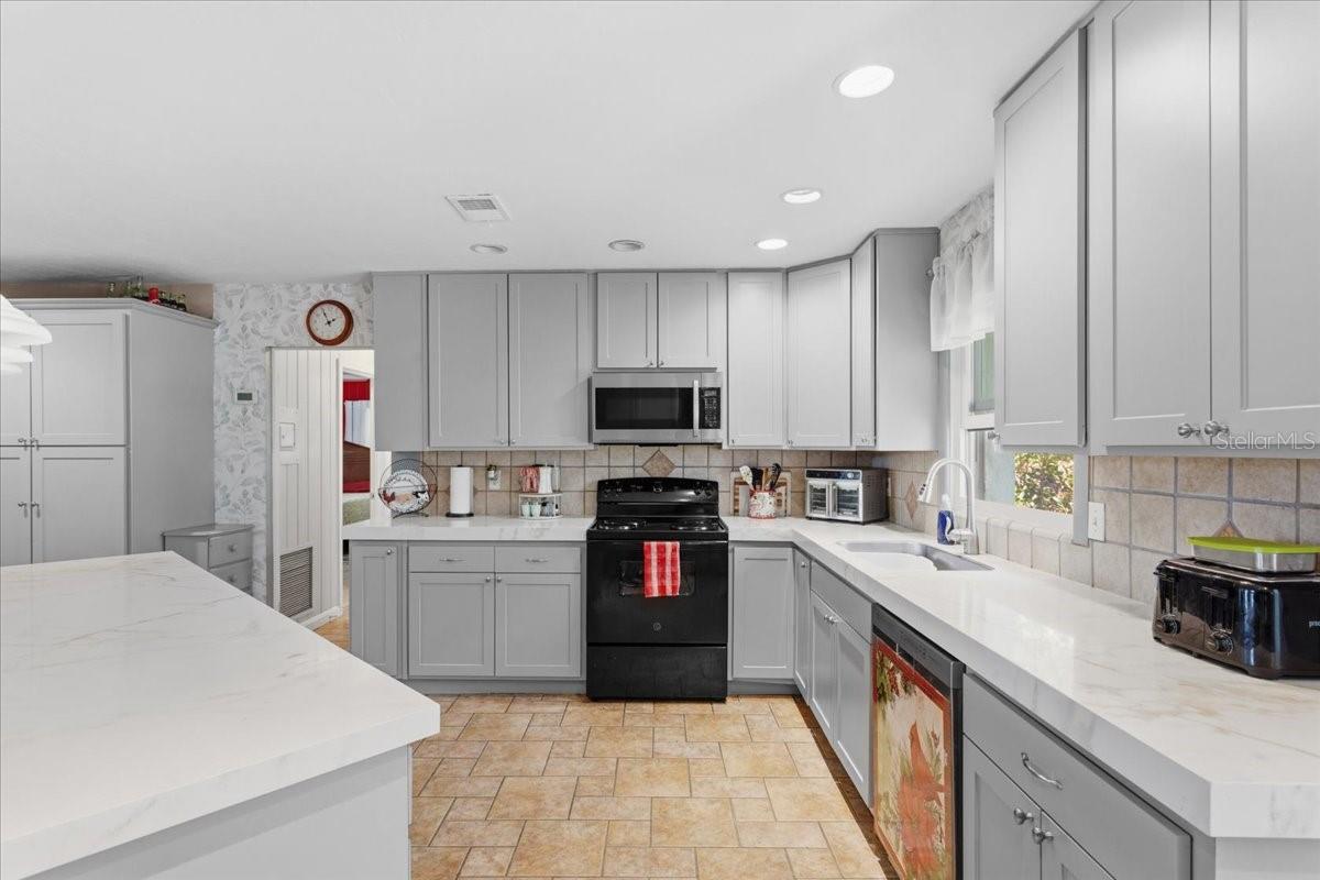 8386 AUSTIN RD, MELROSE, FL, 32666