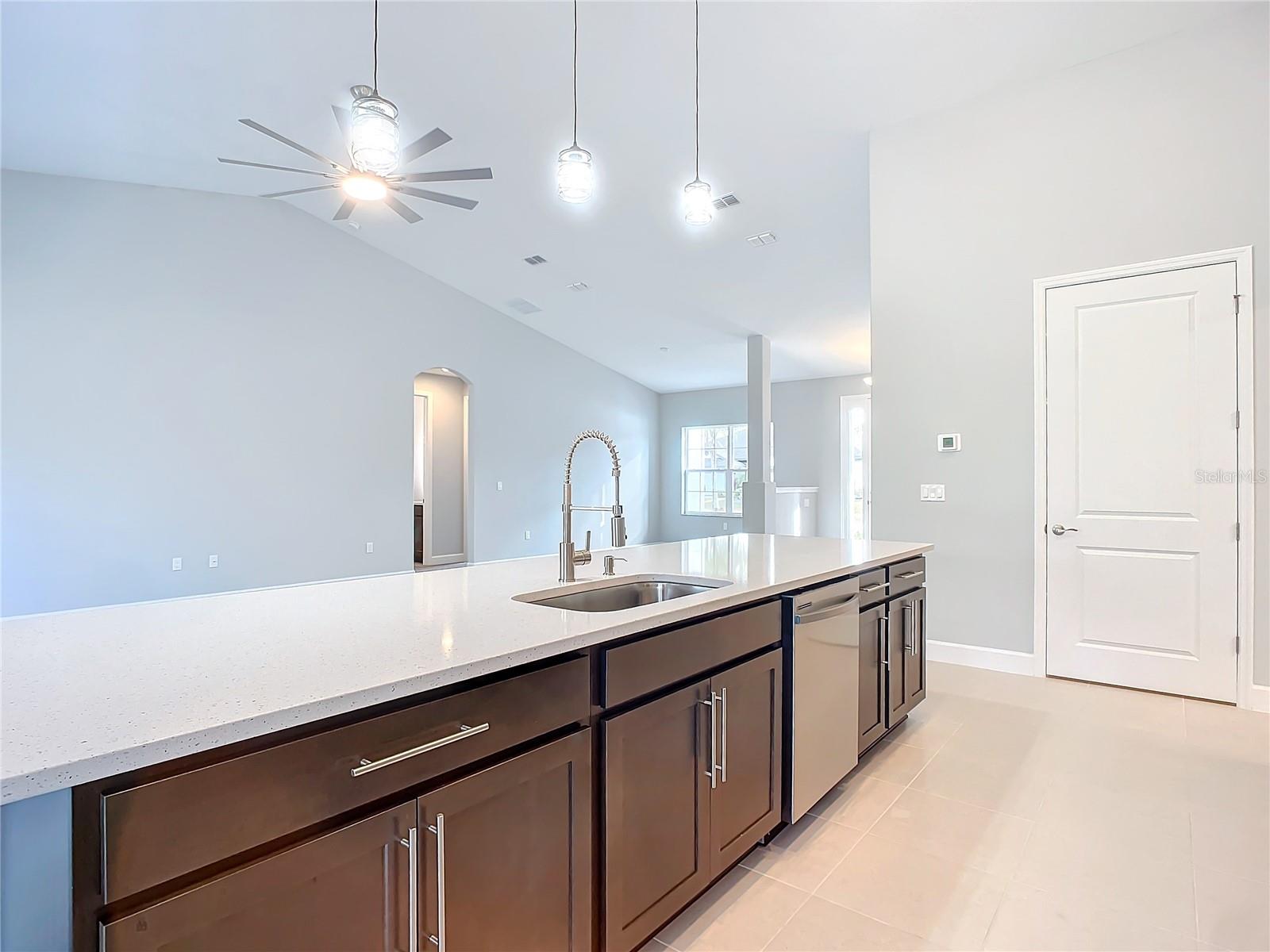 16 EGAN DR, PALM COAST, FL, 32164