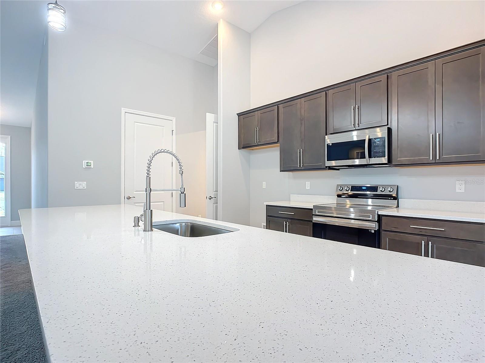 16 EGAN DR, PALM COAST, FL, 32164