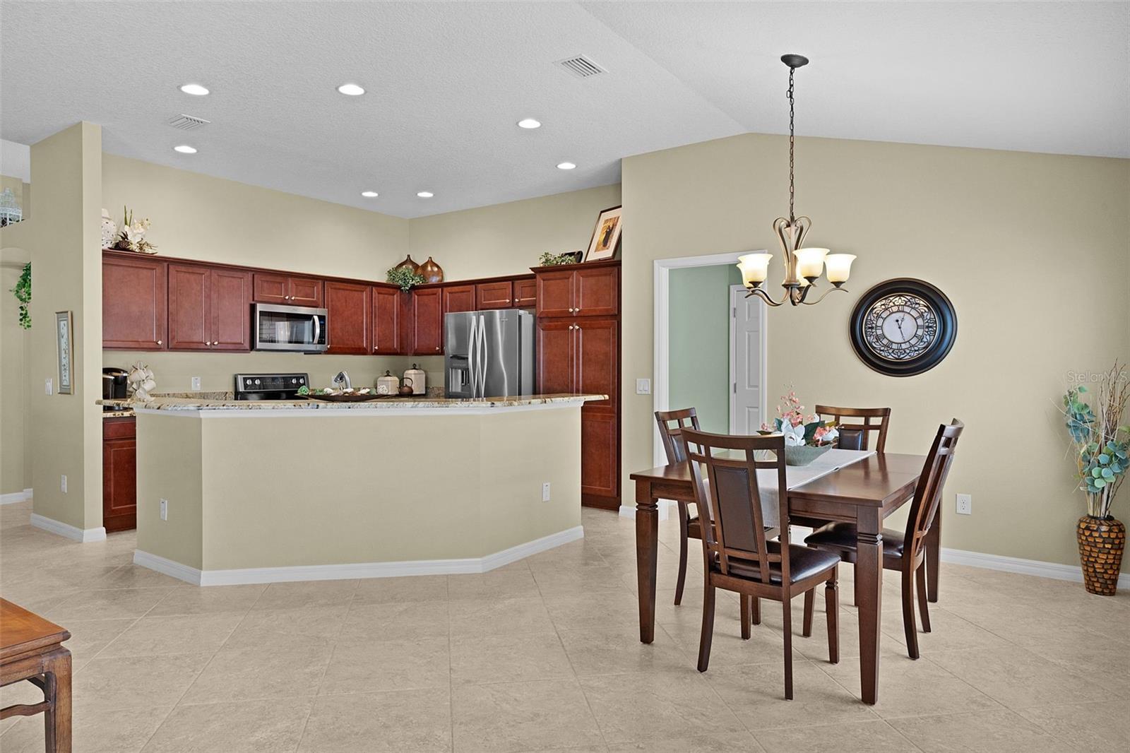 2877 CHARLEVOIX ST, THE VILLAGES, FL, 32163