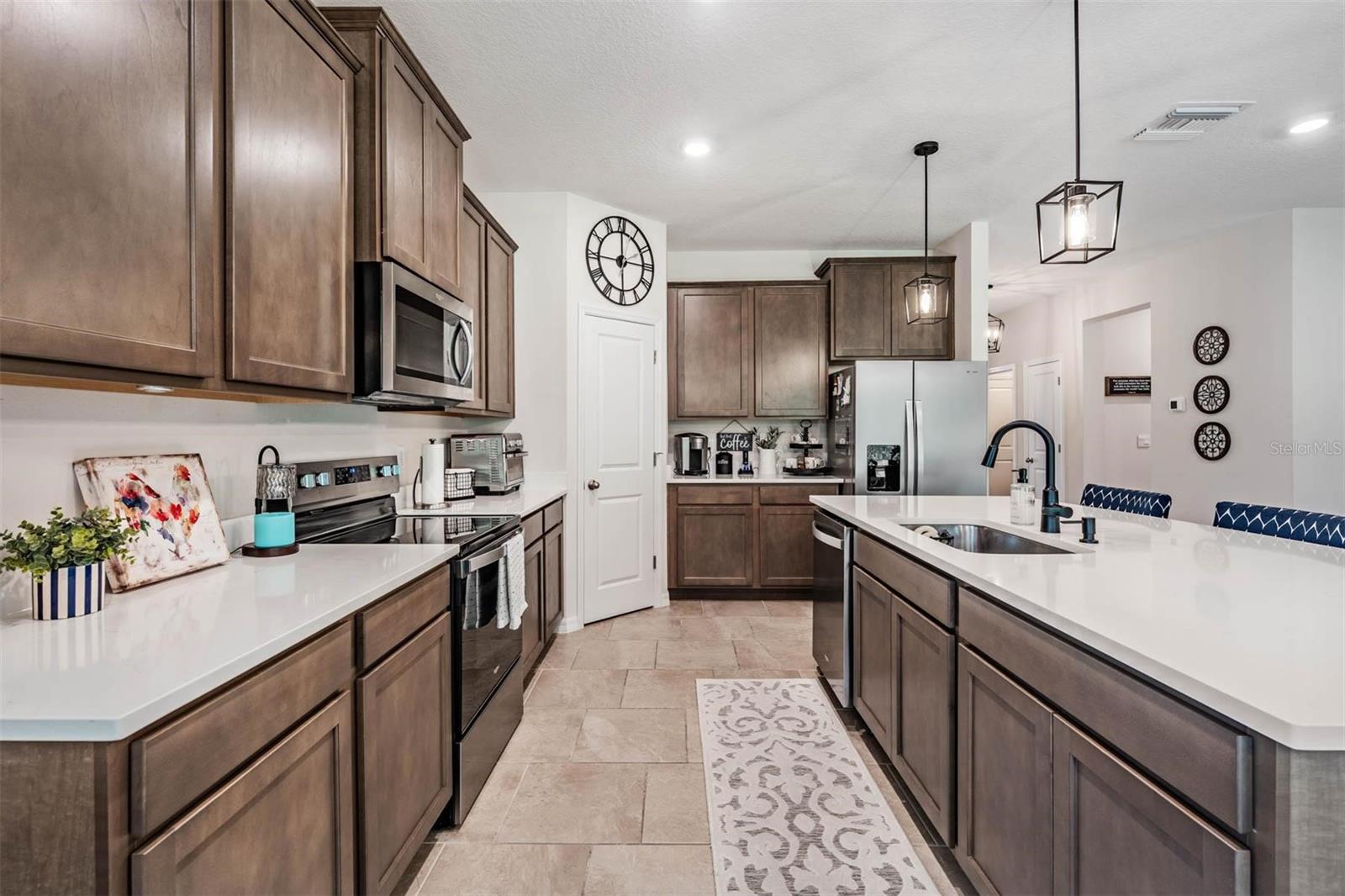 6862 BROAD RIVER AVE, LAND O LAKES, FL, 34638