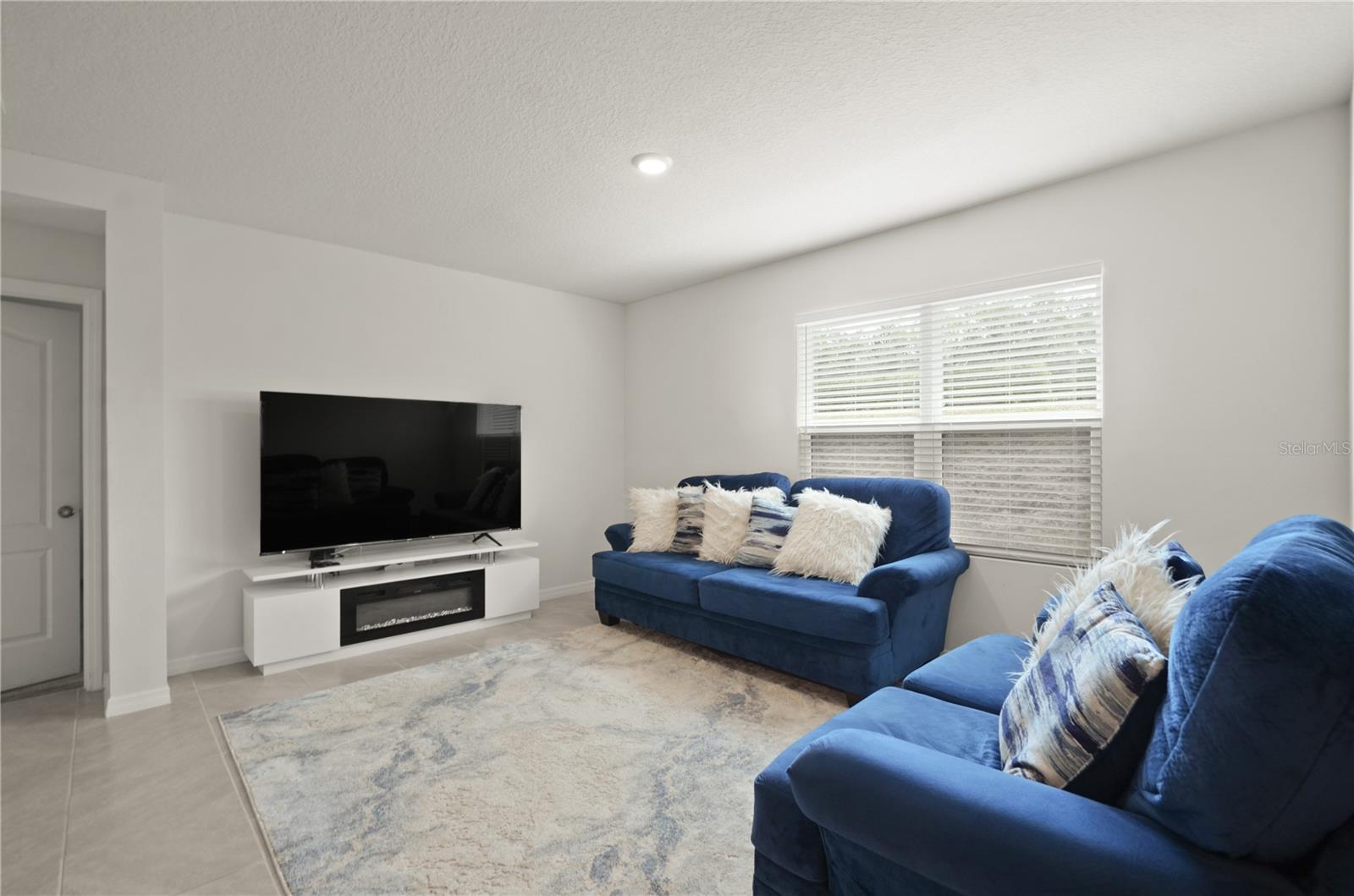 3235 BLUE CRAB DR, TAVARES, FL, 32778