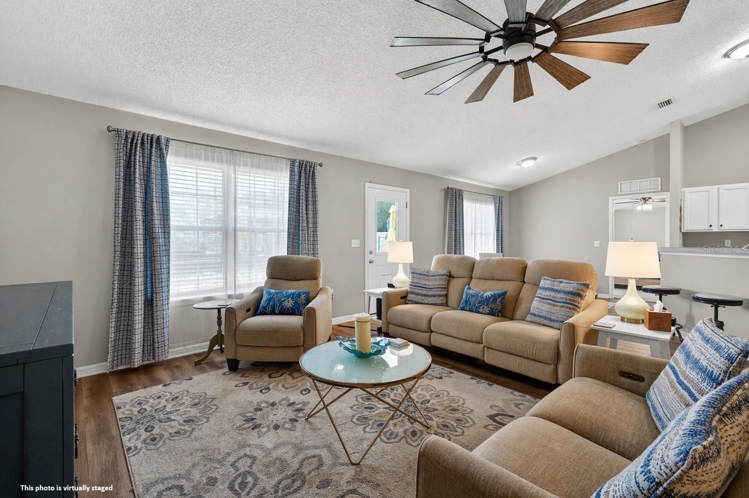 27 LYNDENHURST LN, PALM COAST, FL, 32137