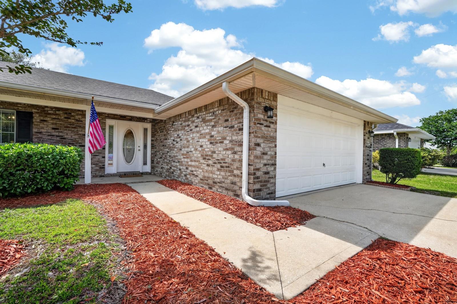 27 LYNDENHURST LN, PALM COAST, FL, 32137