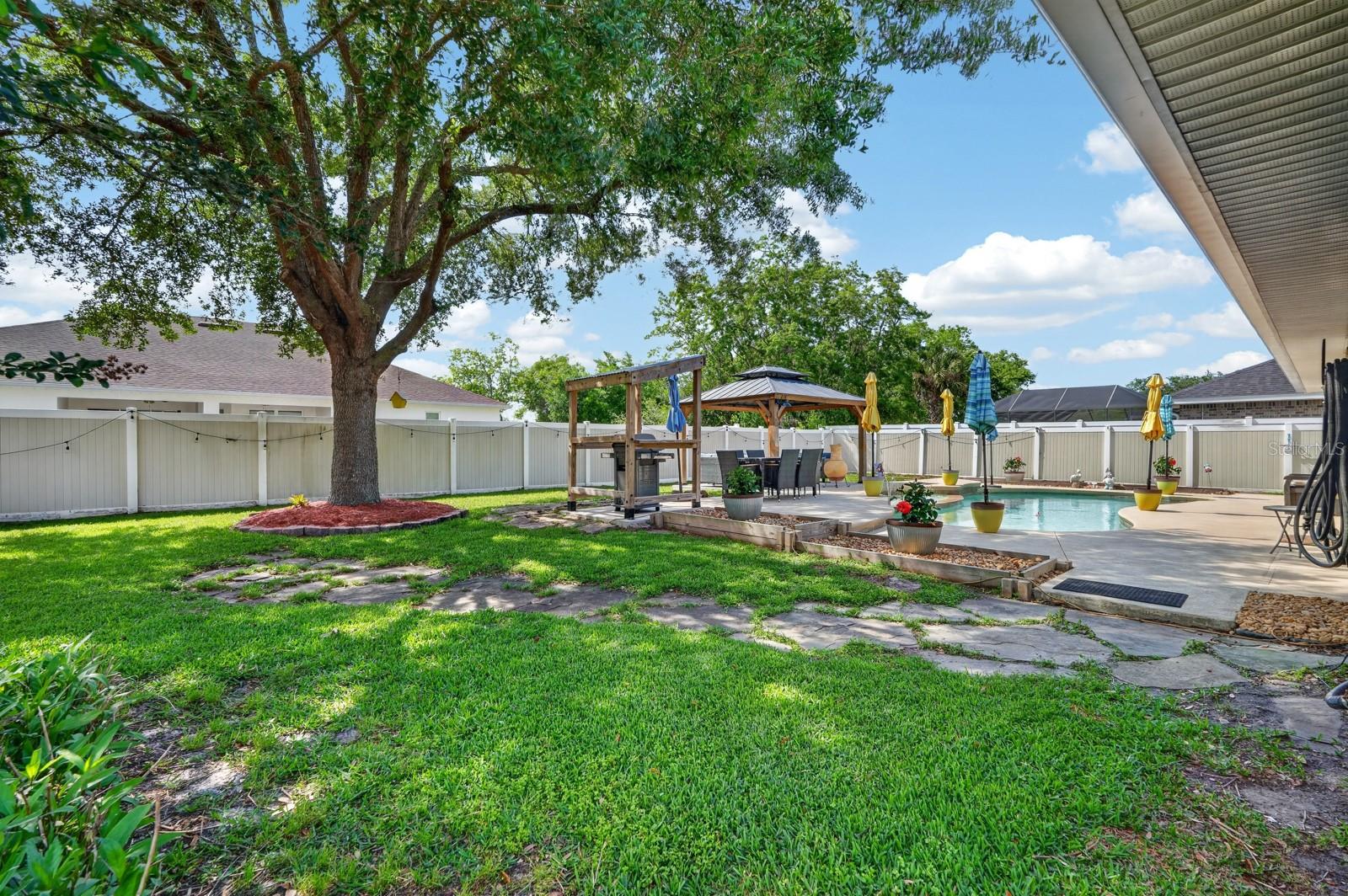 27 LYNDENHURST LN, PALM COAST, FL, 32137