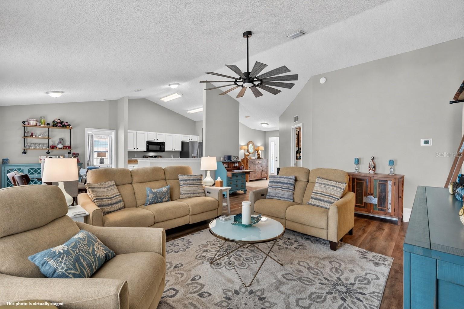 27 LYNDENHURST LN, PALM COAST, FL, 32137