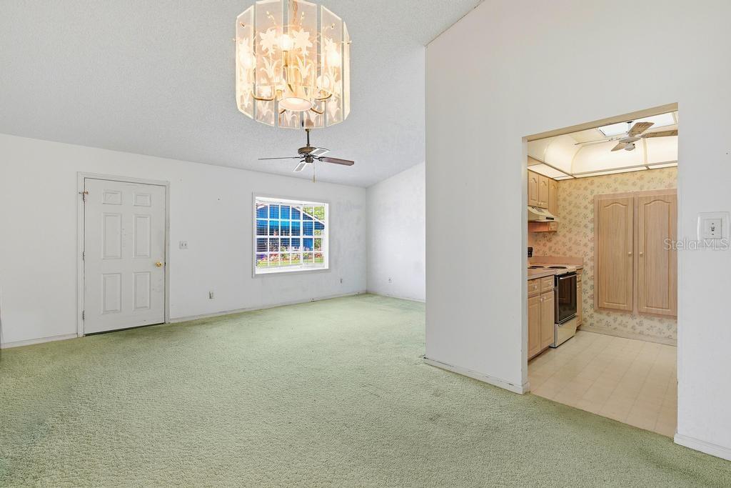 33 SANDRA CIR, NEW SMYRNA BEACH, FL, 32168