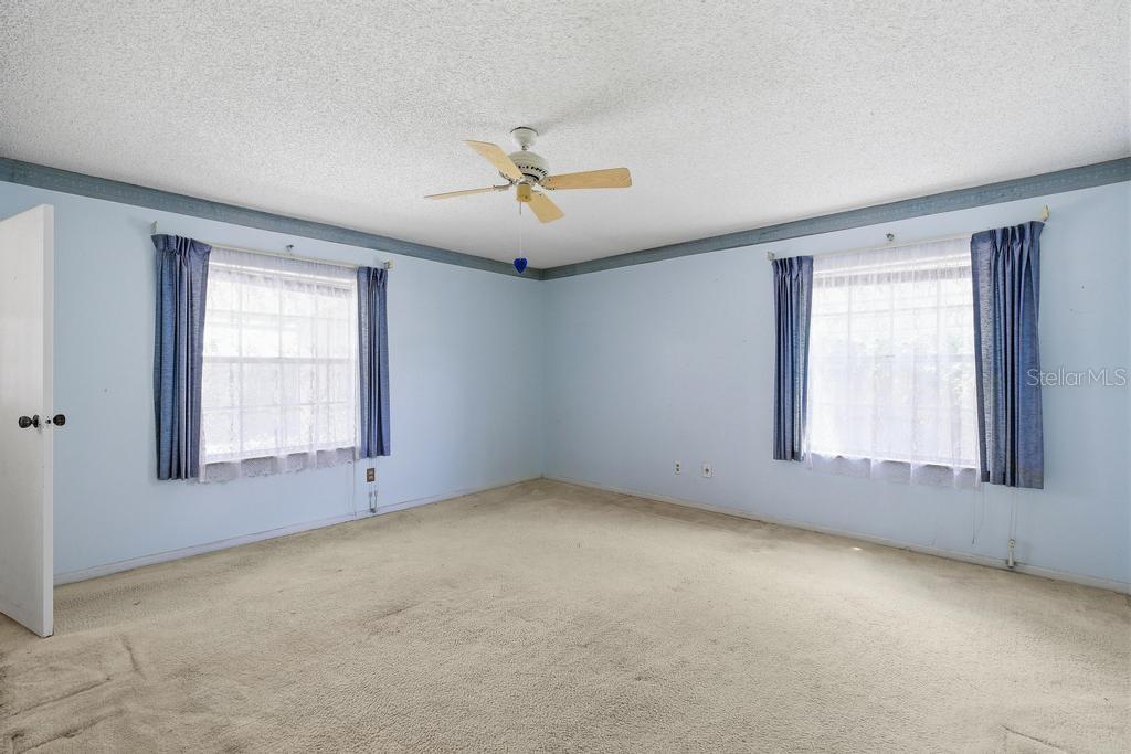 33 SANDRA CIR, NEW SMYRNA BEACH, FL, 32168