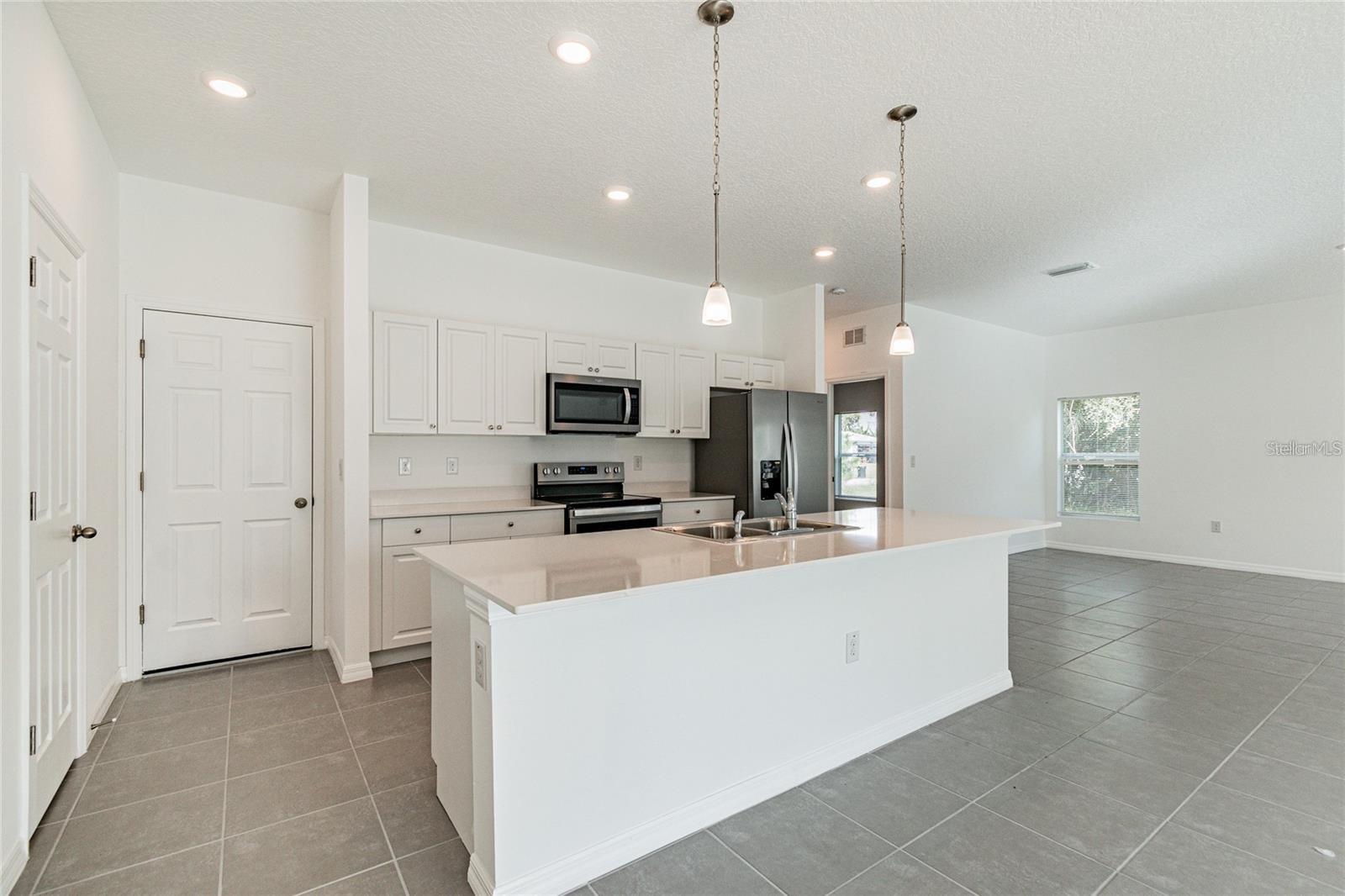 889 SERENADE ST NW, PALM BAY, FL, 32907