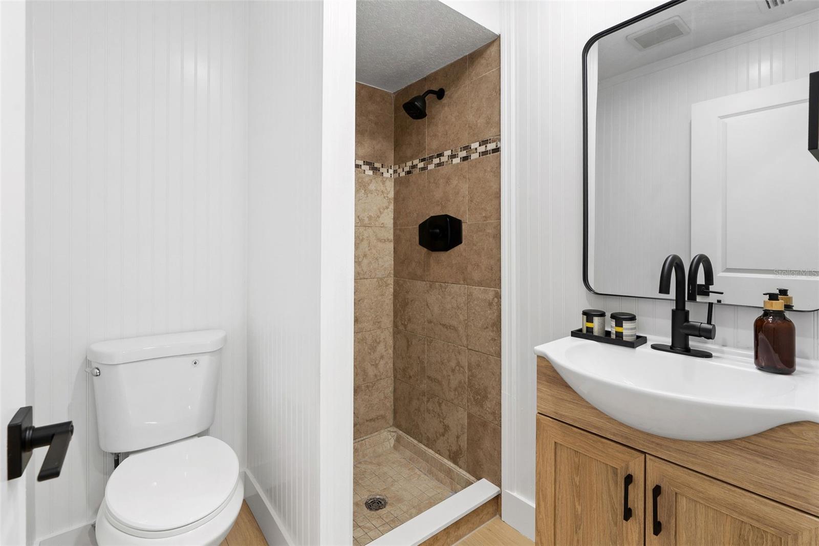 8711 N DEXTER AVE, TAMPA, FL, 33604