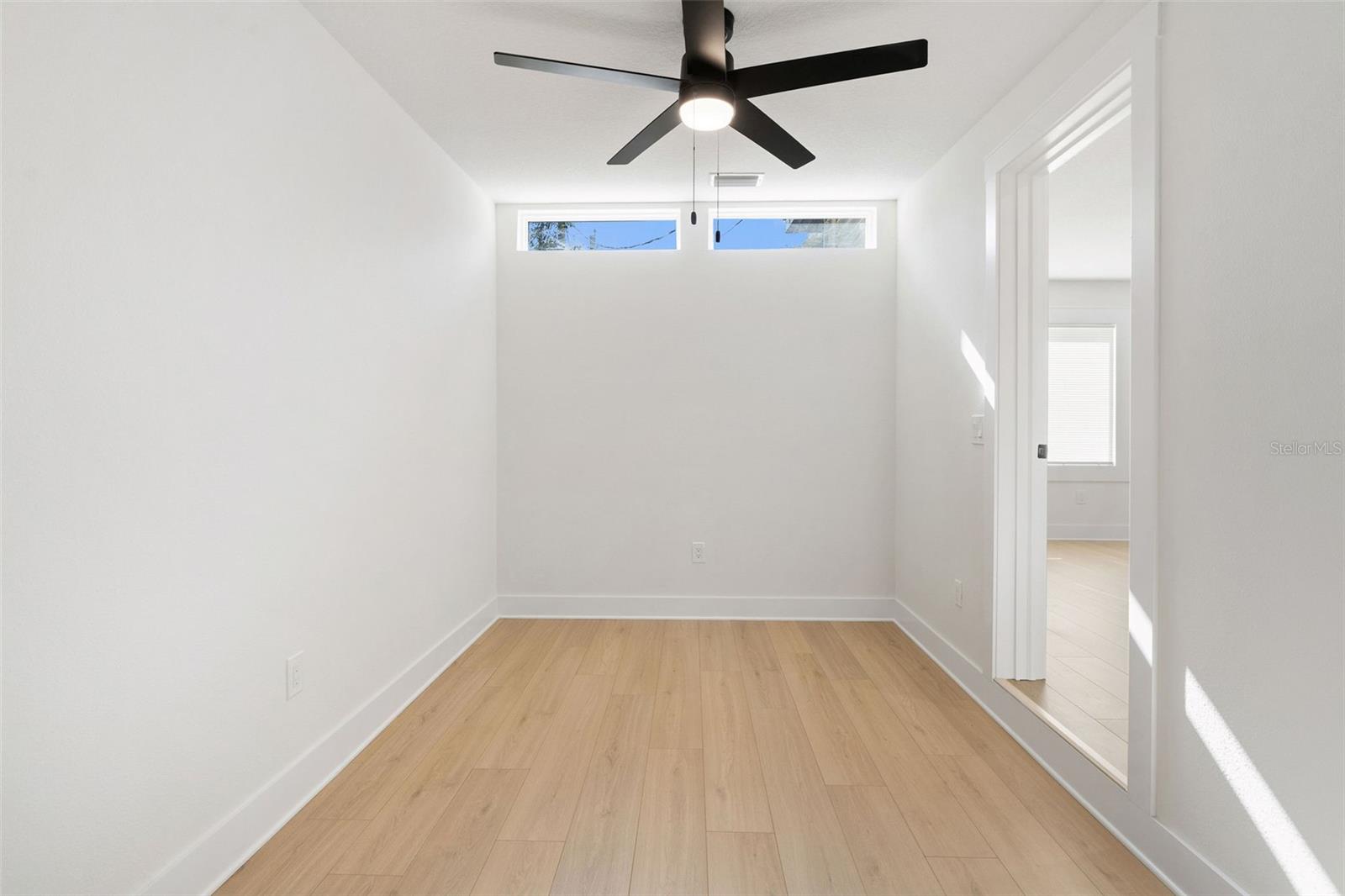 8711 N DEXTER AVE, TAMPA, FL, 33604