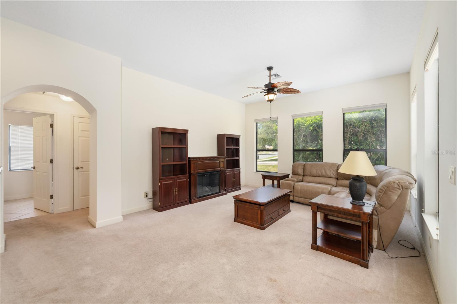 8061 WATERBURY WAY, MOUNT DORA, FL, 32757