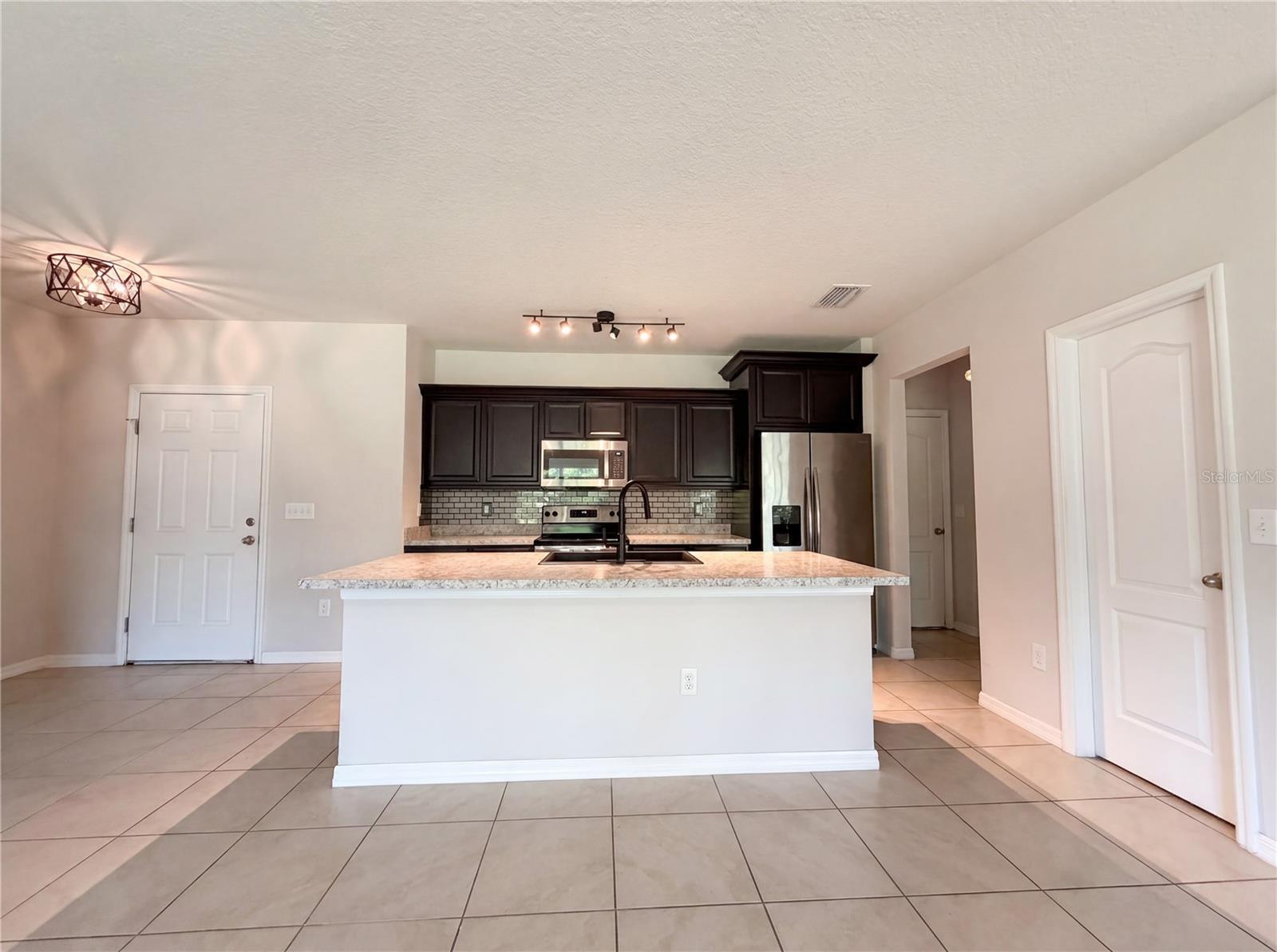 14405 SCOTTBURGH GLEN DR, WIMAUMA, FL, 33598