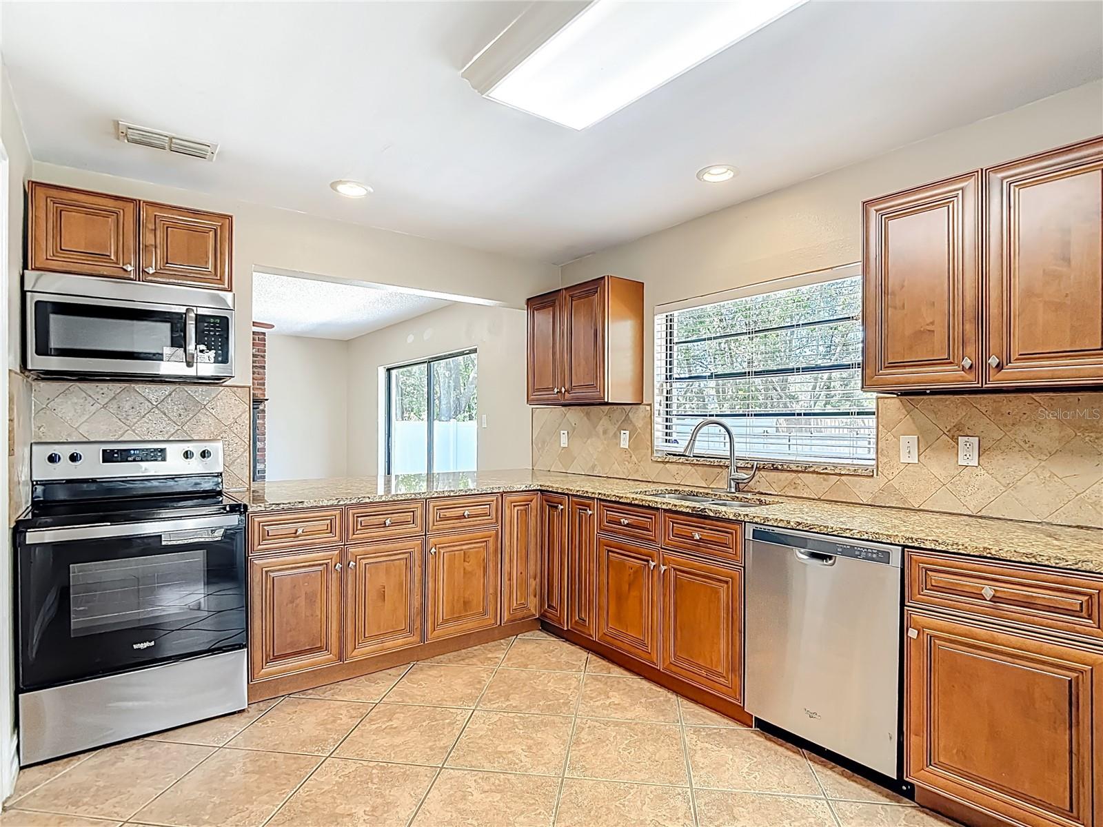 5001 MELROW CT, TAMPA, FL, 33624