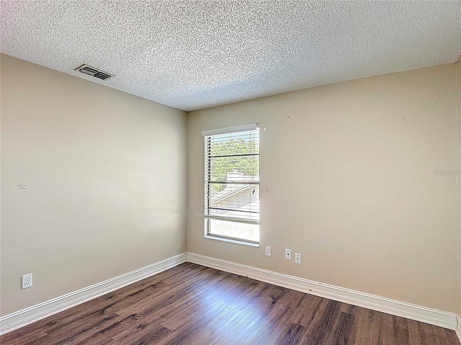 5001 MELROW CT, TAMPA, FL, 33624