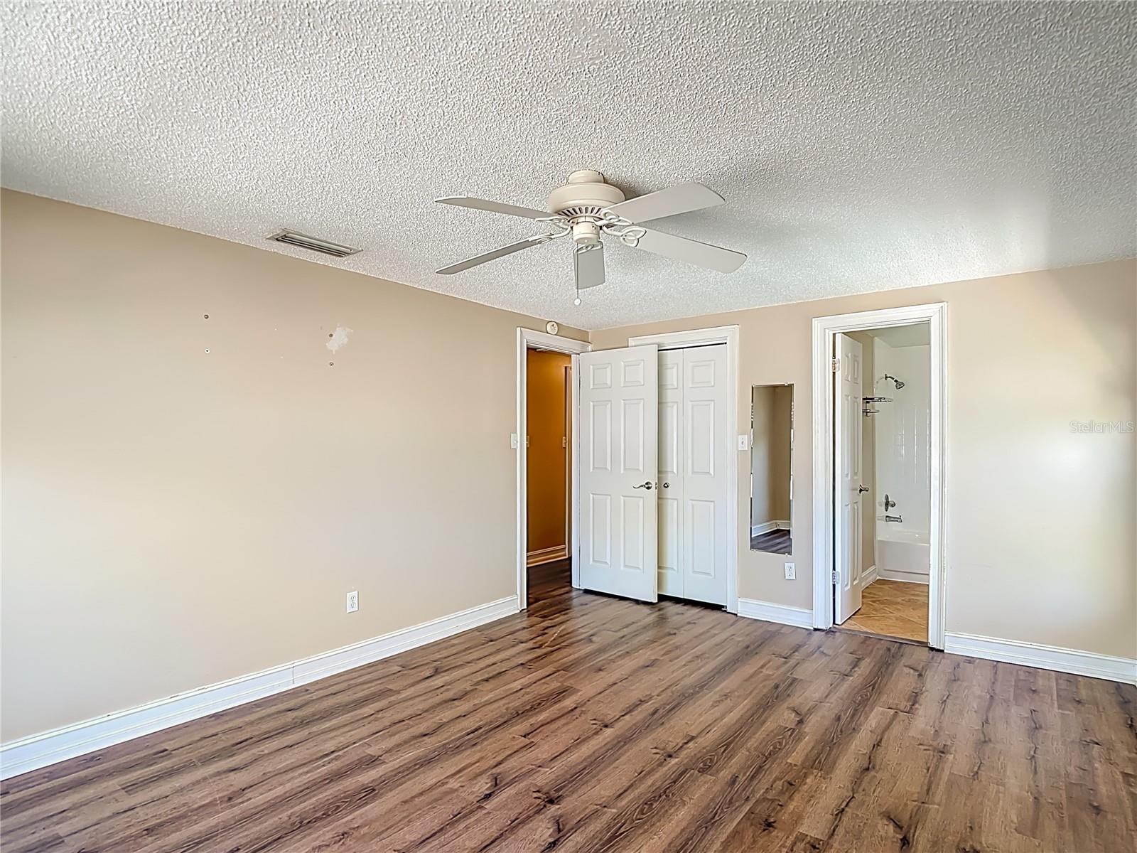 5001 MELROW CT, TAMPA, FL, 33624