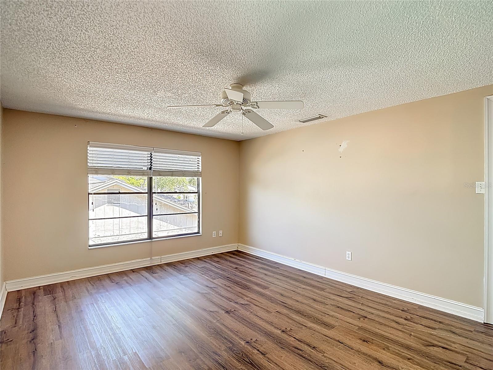 5001 MELROW CT, TAMPA, FL, 33624