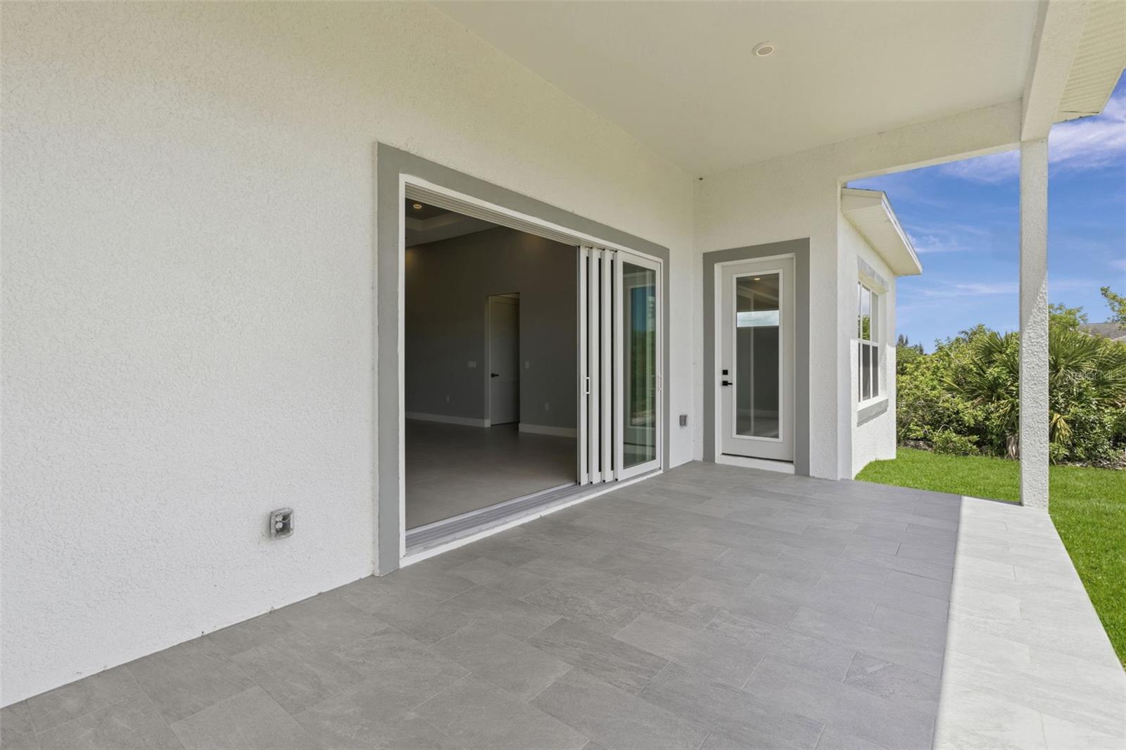 15109 AQUARIUS CIR, PORT CHARLOTTE, FL, 33981