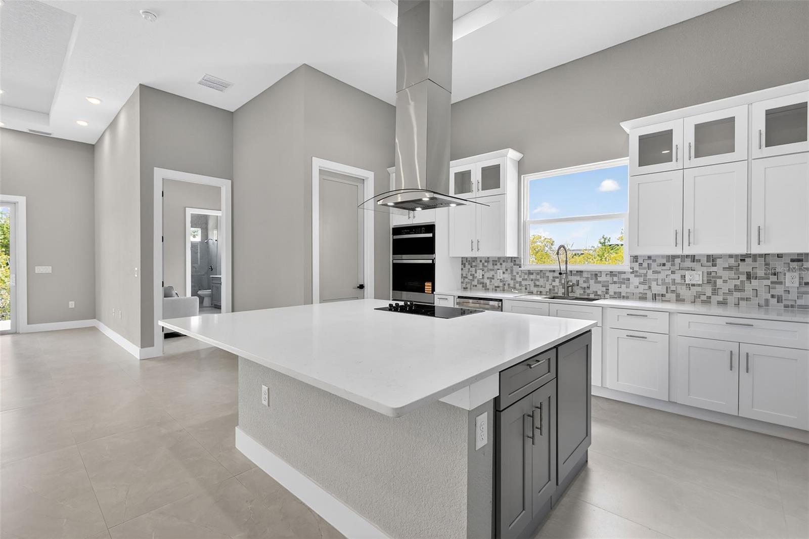 15109 AQUARIUS CIR, PORT CHARLOTTE, FL, 33981