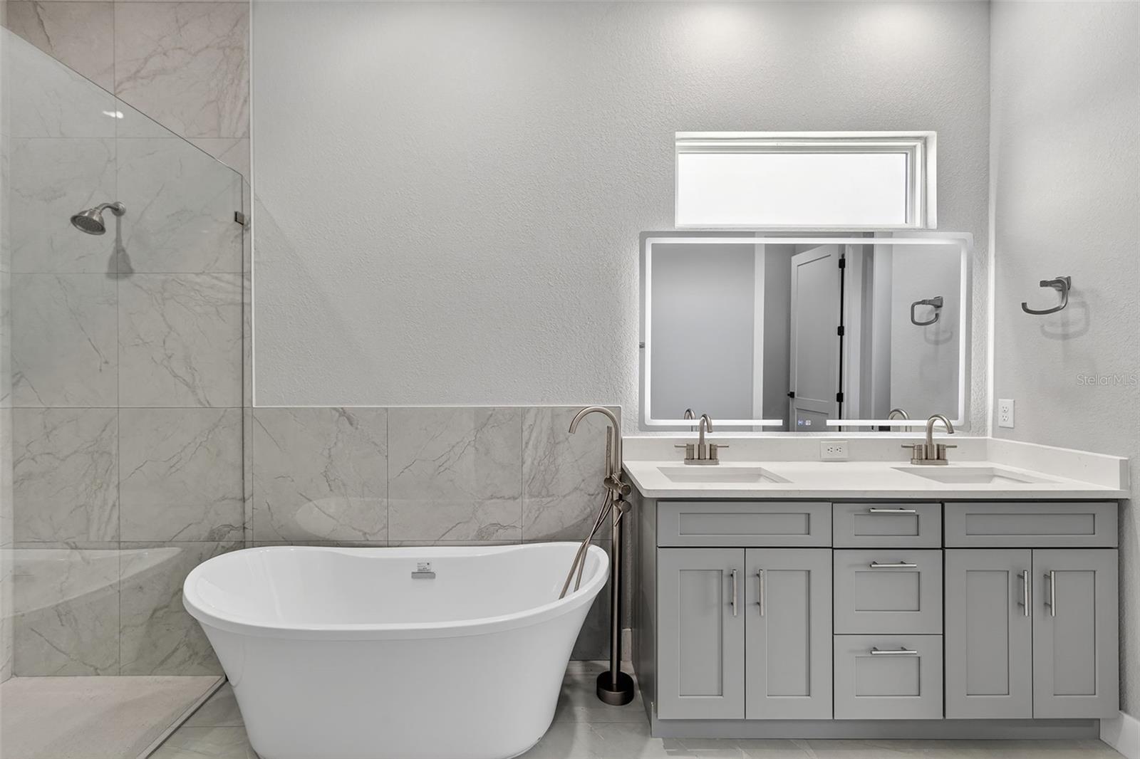 15109 AQUARIUS CIR, PORT CHARLOTTE, FL, 33981