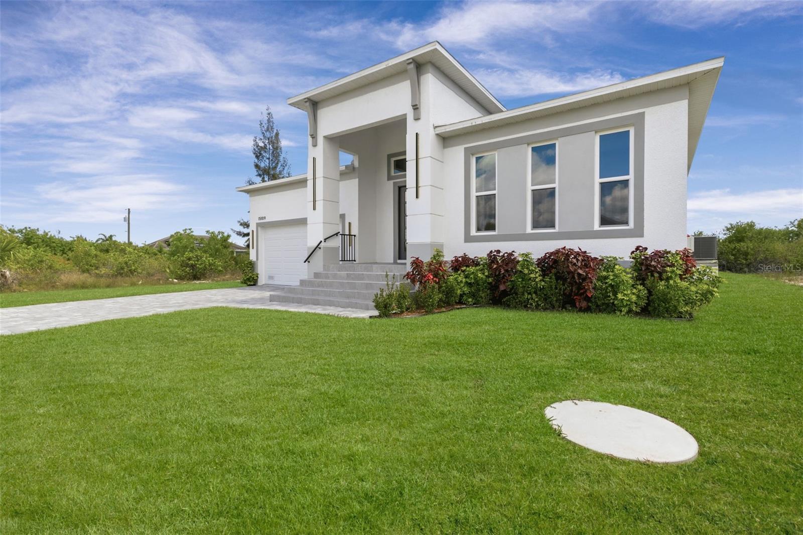 15109 AQUARIUS CIR, PORT CHARLOTTE, FL, 33981