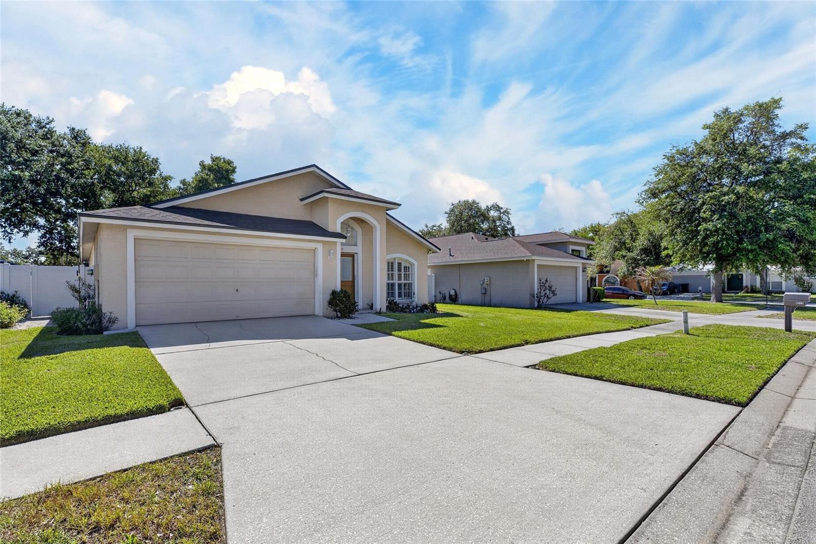 4715 PRESTON WOODS DR, VALRICO, FL, 33596