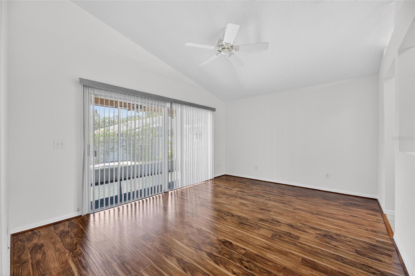 4715 PRESTON WOODS DR, VALRICO, FL, 33596