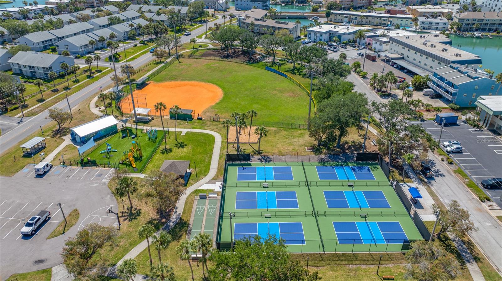 12424 CAPRI CIR N #5, TREASURE ISLAND, FL, 33706