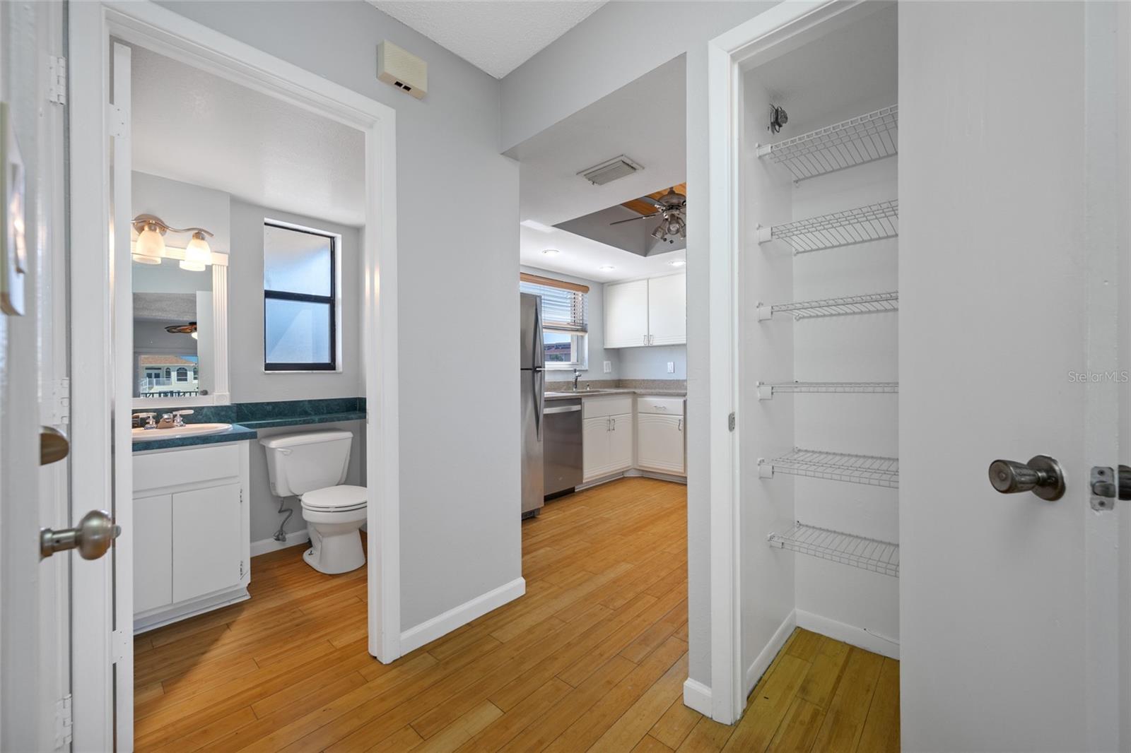 12424 CAPRI CIR N #5, TREASURE ISLAND, FL, 33706