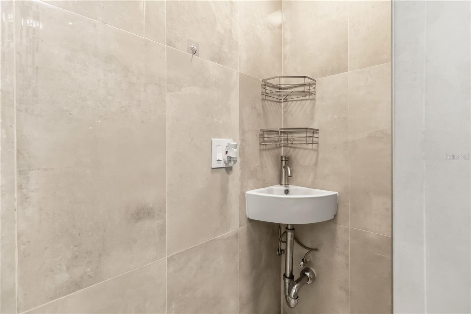 4116 S GOLDENROD RD, ORLANDO, FL, 32822