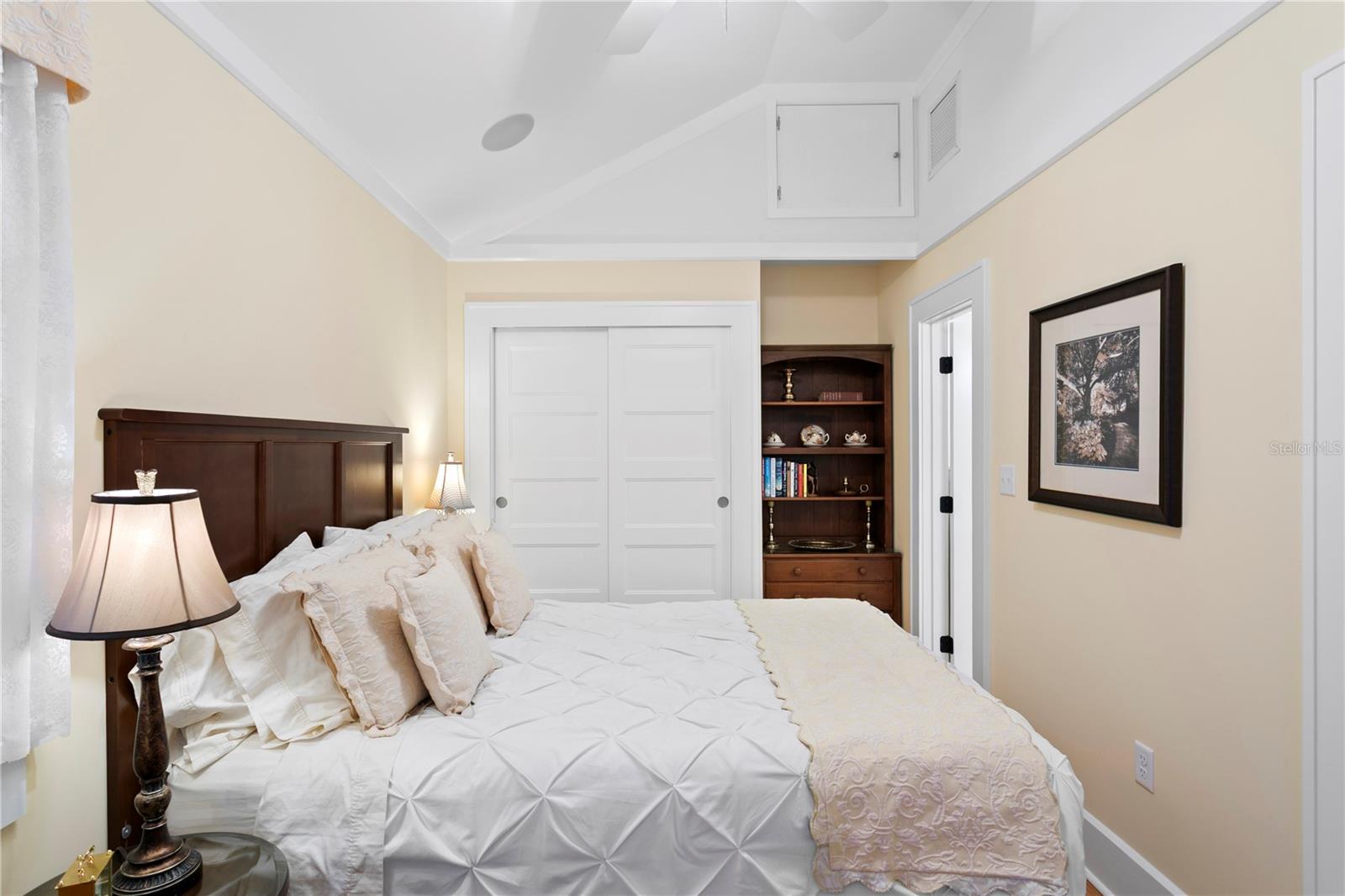 316 9TH AVE NE, ST PETERSBURG, FL, 33701