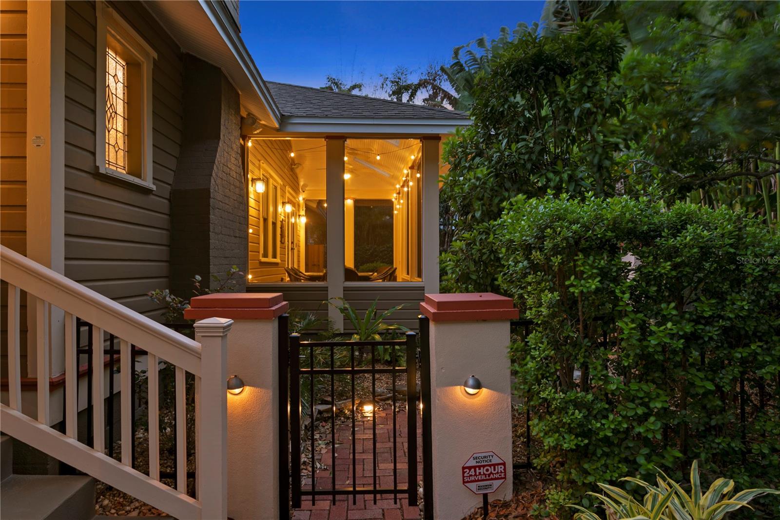 316 9TH AVE NE, ST PETERSBURG, FL, 33701