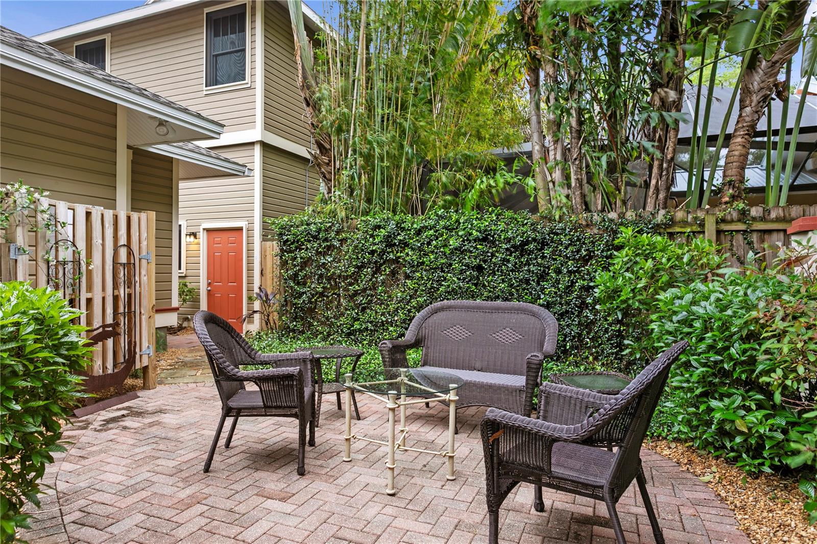 316 9TH AVE NE, ST PETERSBURG, FL, 33701