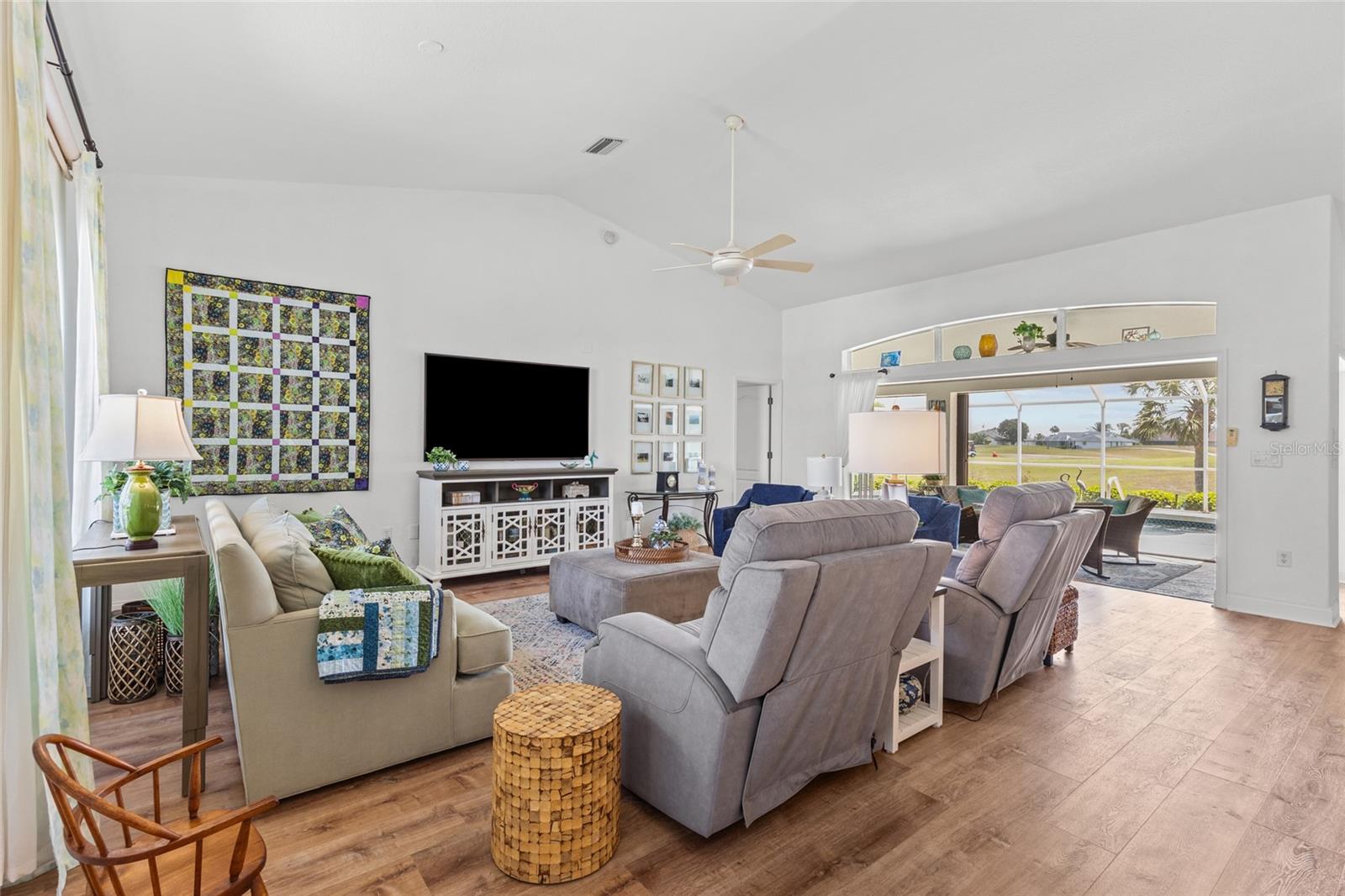 64 BUNKER CT, ROTONDA WEST, FL, 33947