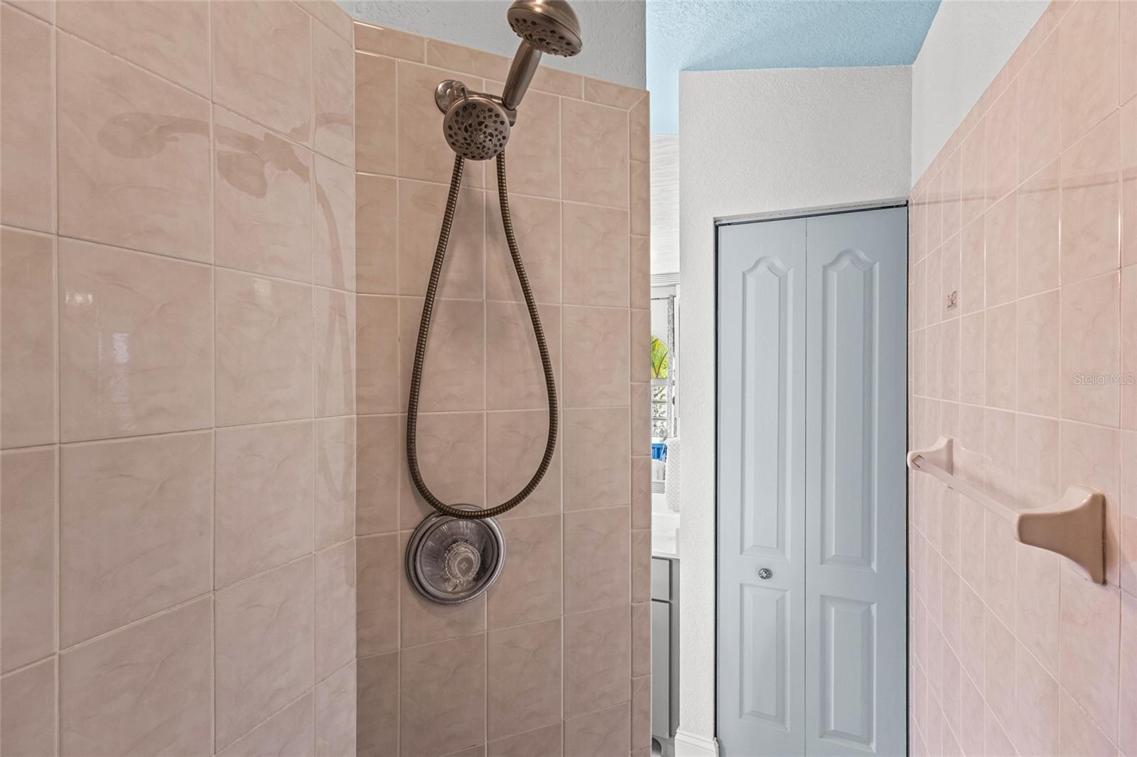 64 BUNKER CT, ROTONDA WEST, FL, 33947