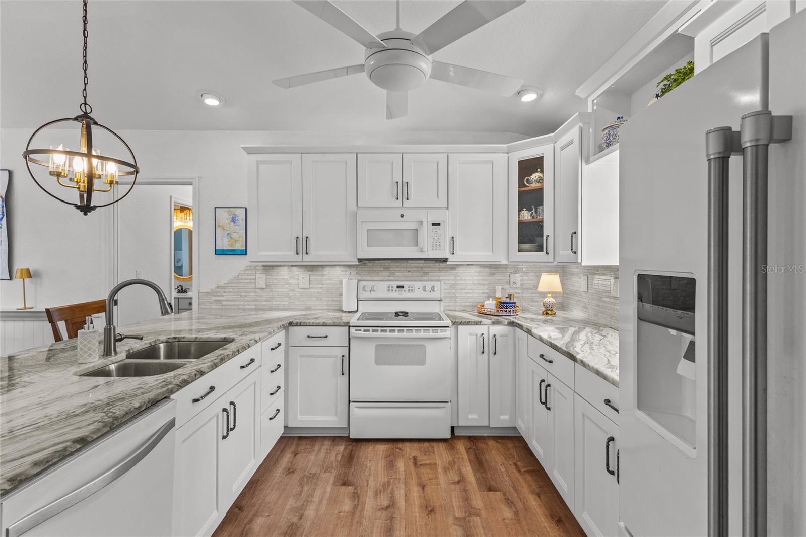 64 BUNKER CT, ROTONDA WEST, FL, 33947