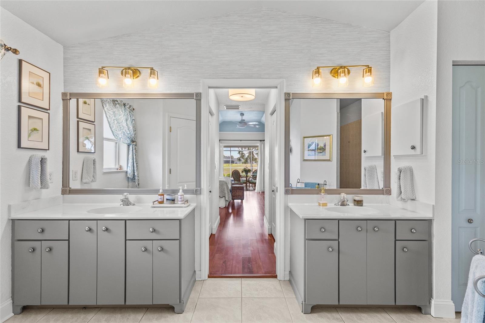 64 BUNKER CT, ROTONDA WEST, FL, 33947