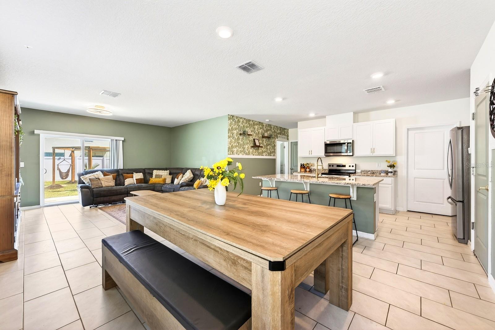 182 AMBERWOOD WAY, UMATILLA, FL, 32784