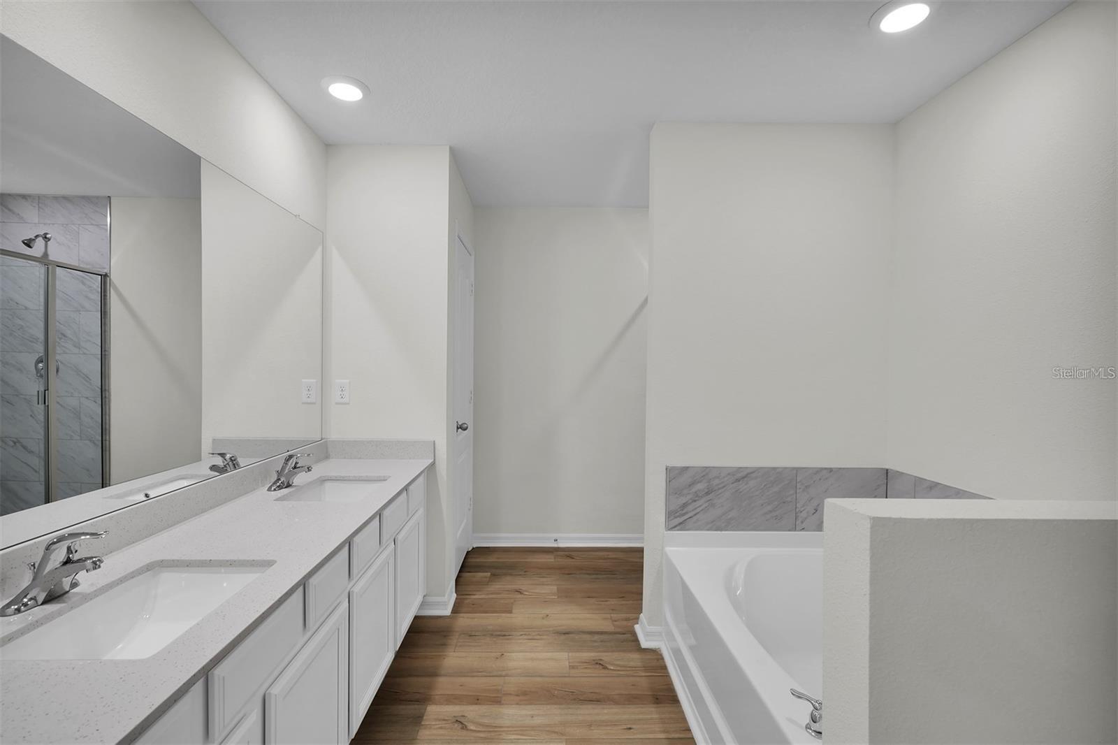 33 PINEAPPLE DR, PALM COAST, FL, 32164