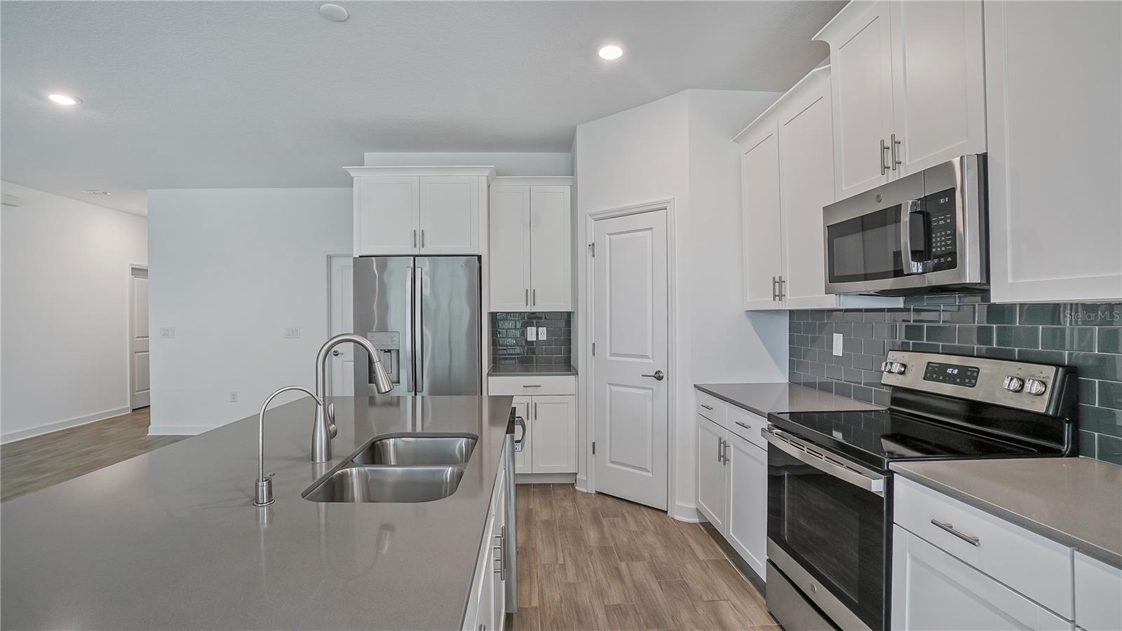 1741 SOURWOOD DR, OCOEE, FL, 34761