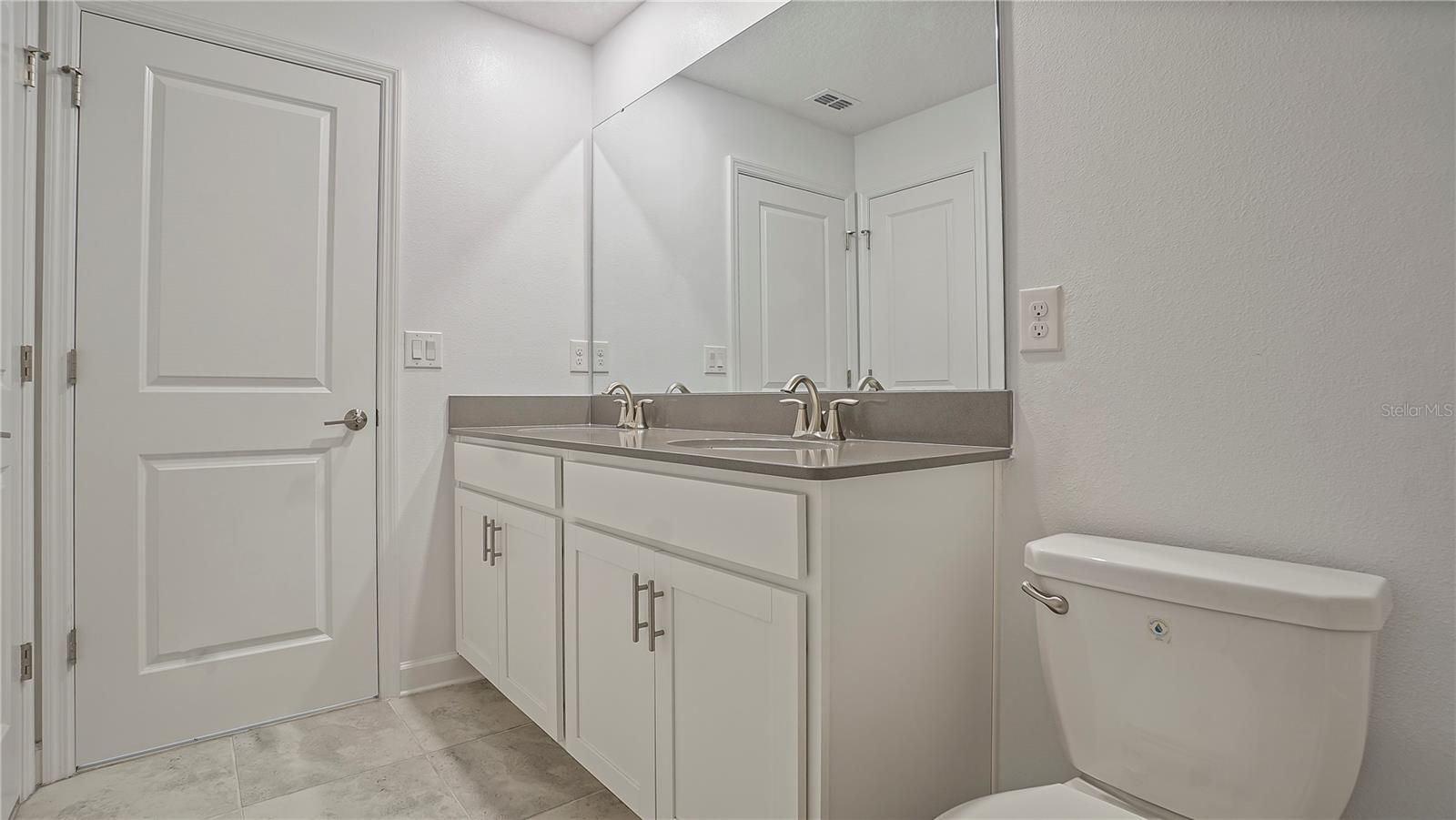 1741 SOURWOOD DR, OCOEE, FL, 34761