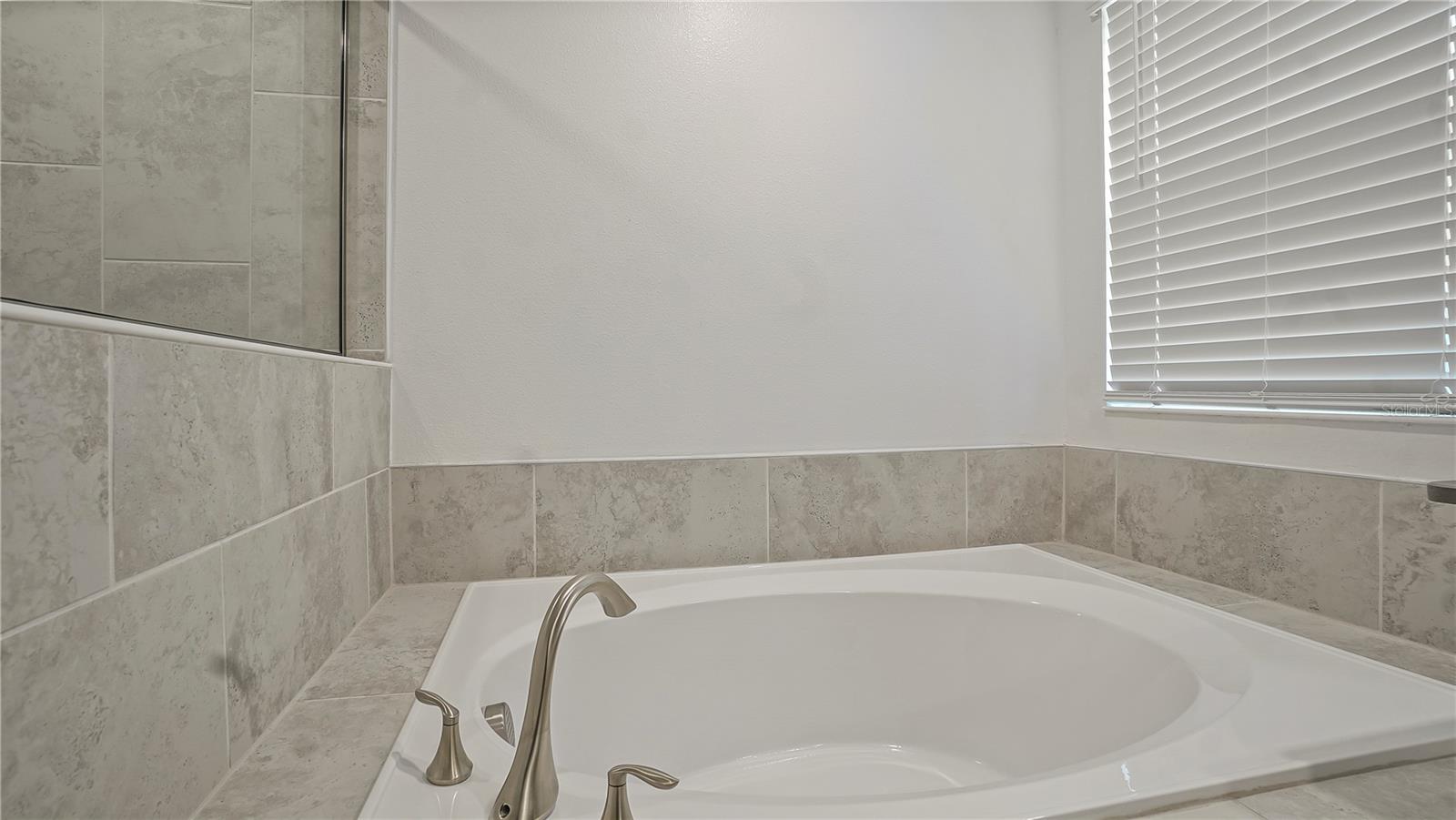 1741 SOURWOOD DR, OCOEE, FL, 34761