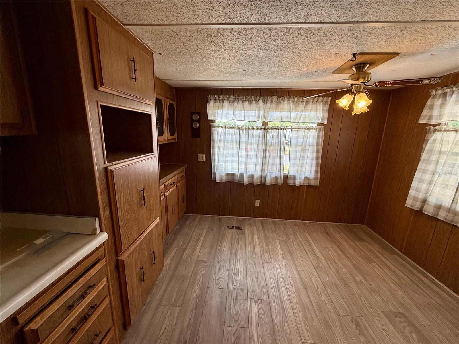 4513 AUTUMN PALM DR, ZEPHYRHILLS, FL, 33542